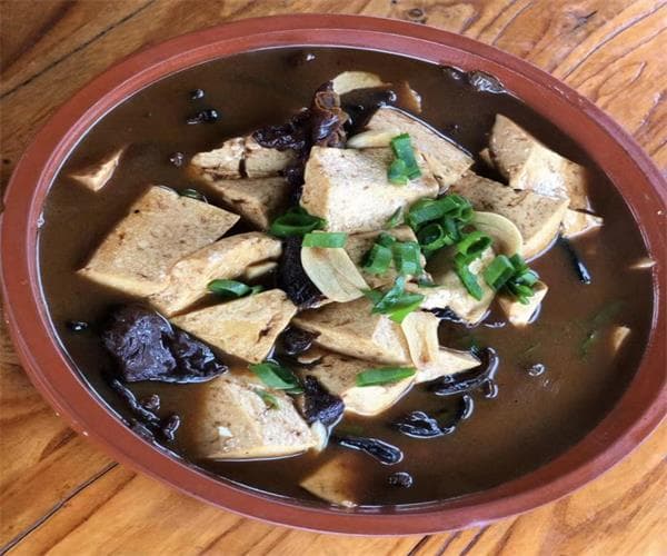 豆腐炖蘑菇