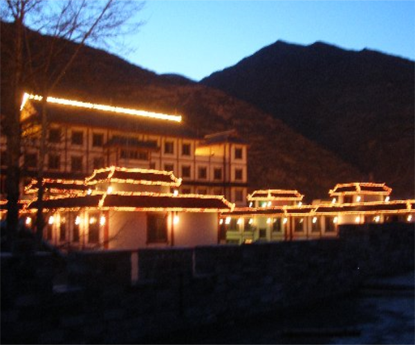 农家院夜景